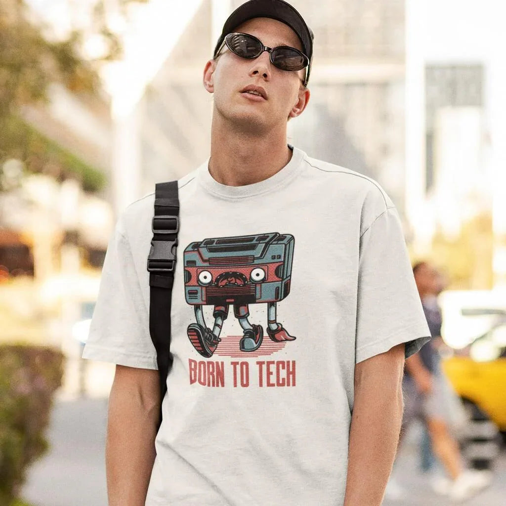 Camiseta Born to Tech | Retrô Futurista | Fandom Art