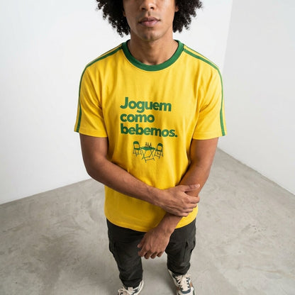 Camiseta Joguem Como Bebemos | Fandom Art